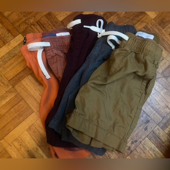 SOLD Boys very lightly worn 6-8 clothing (Zara/H&M/Old Navy) - Picture 2 of 9